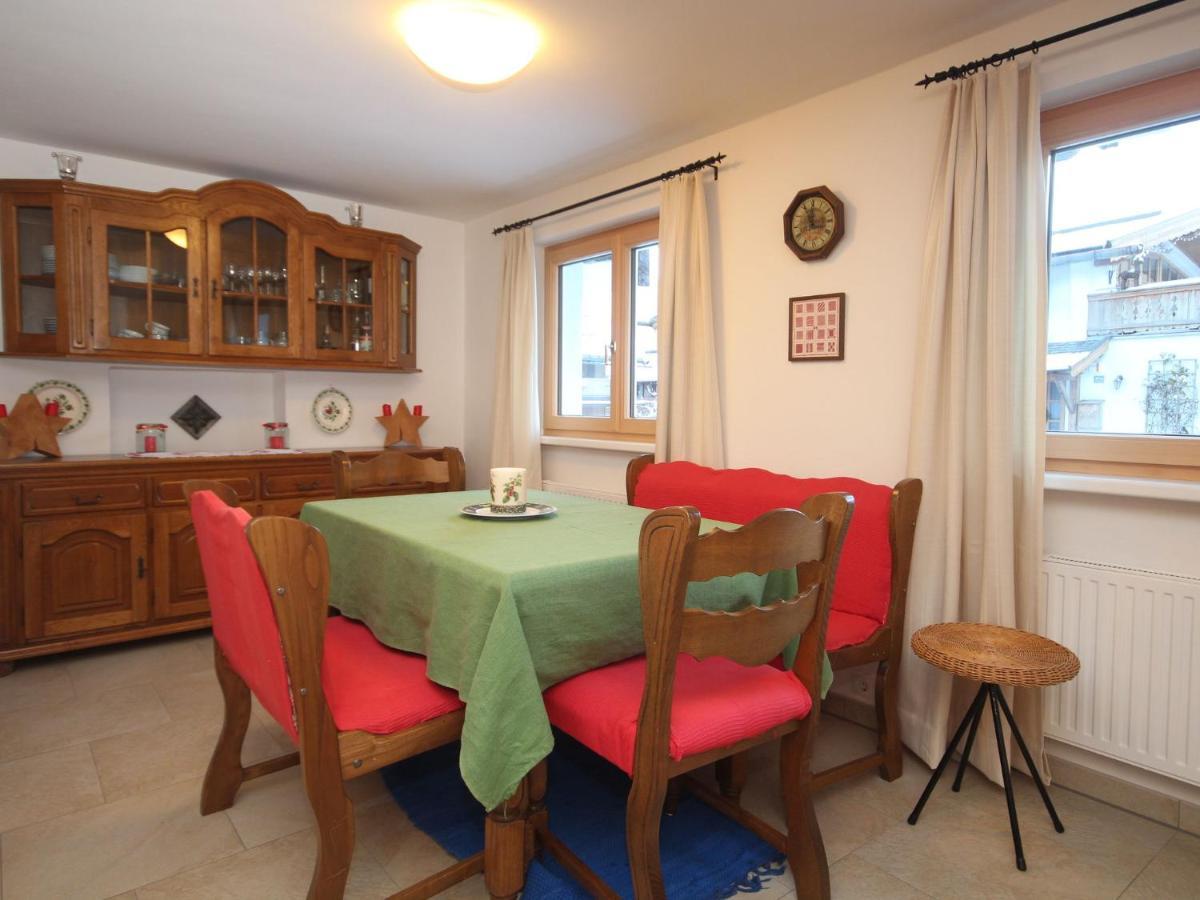 Apartment Near The Hahnenkamm Cable Car Кіцбюель Екстер'єр фото