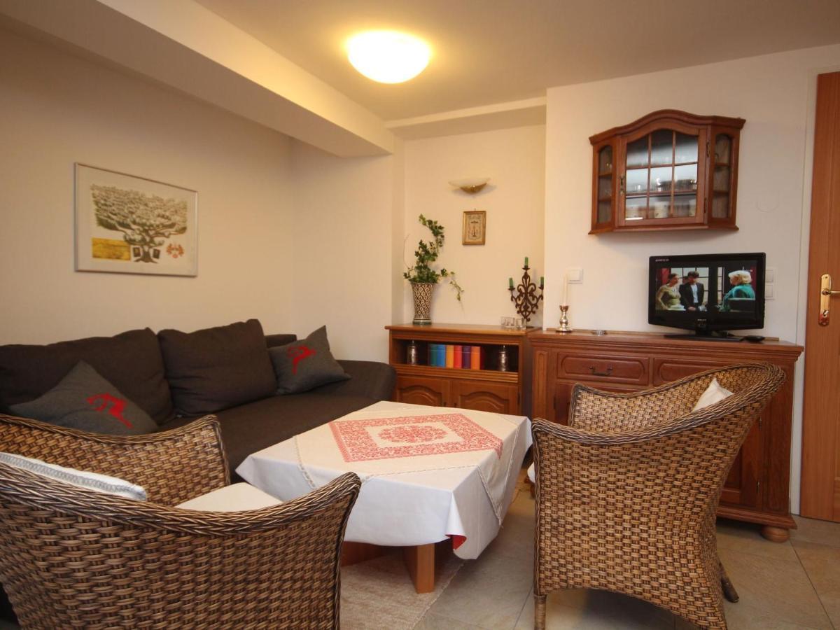 Apartment Near The Hahnenkamm Cable Car Кіцбюель Екстер'єр фото