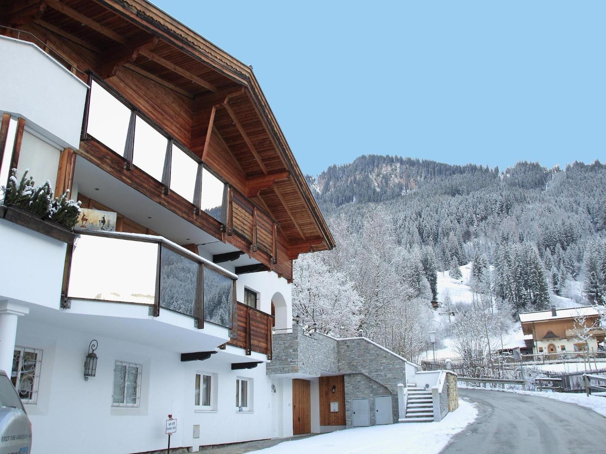 Apartment Near The Hahnenkamm Cable Car Кіцбюель Екстер'єр фото