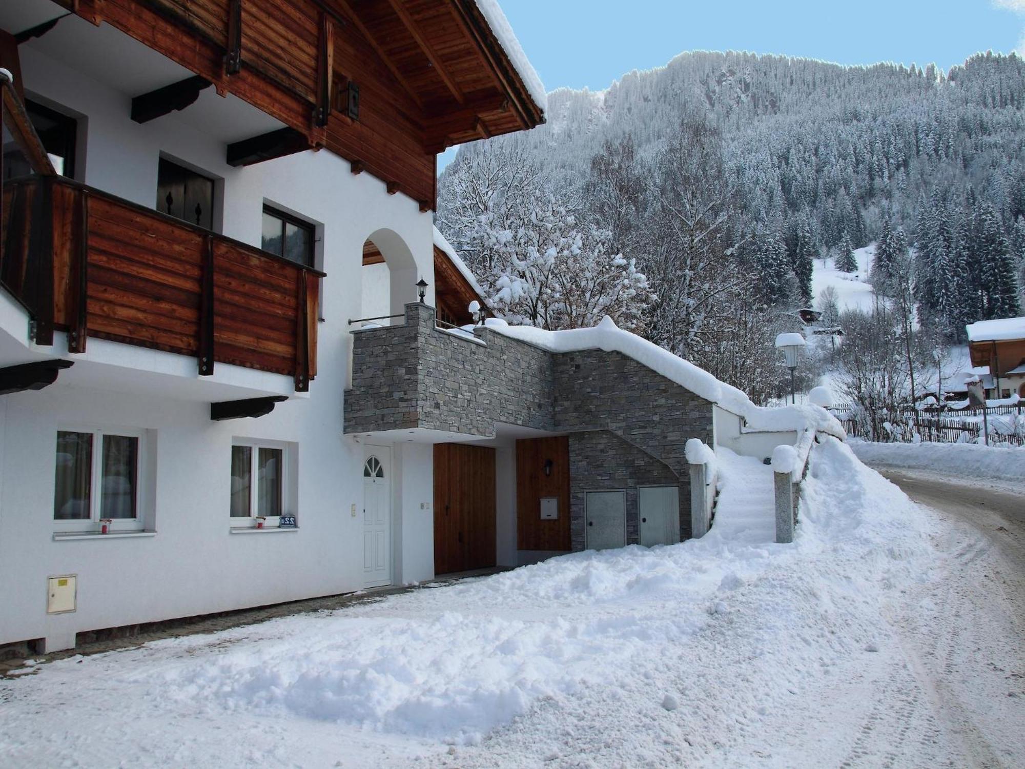 Apartment Near The Hahnenkamm Cable Car Кіцбюель Екстер'єр фото
